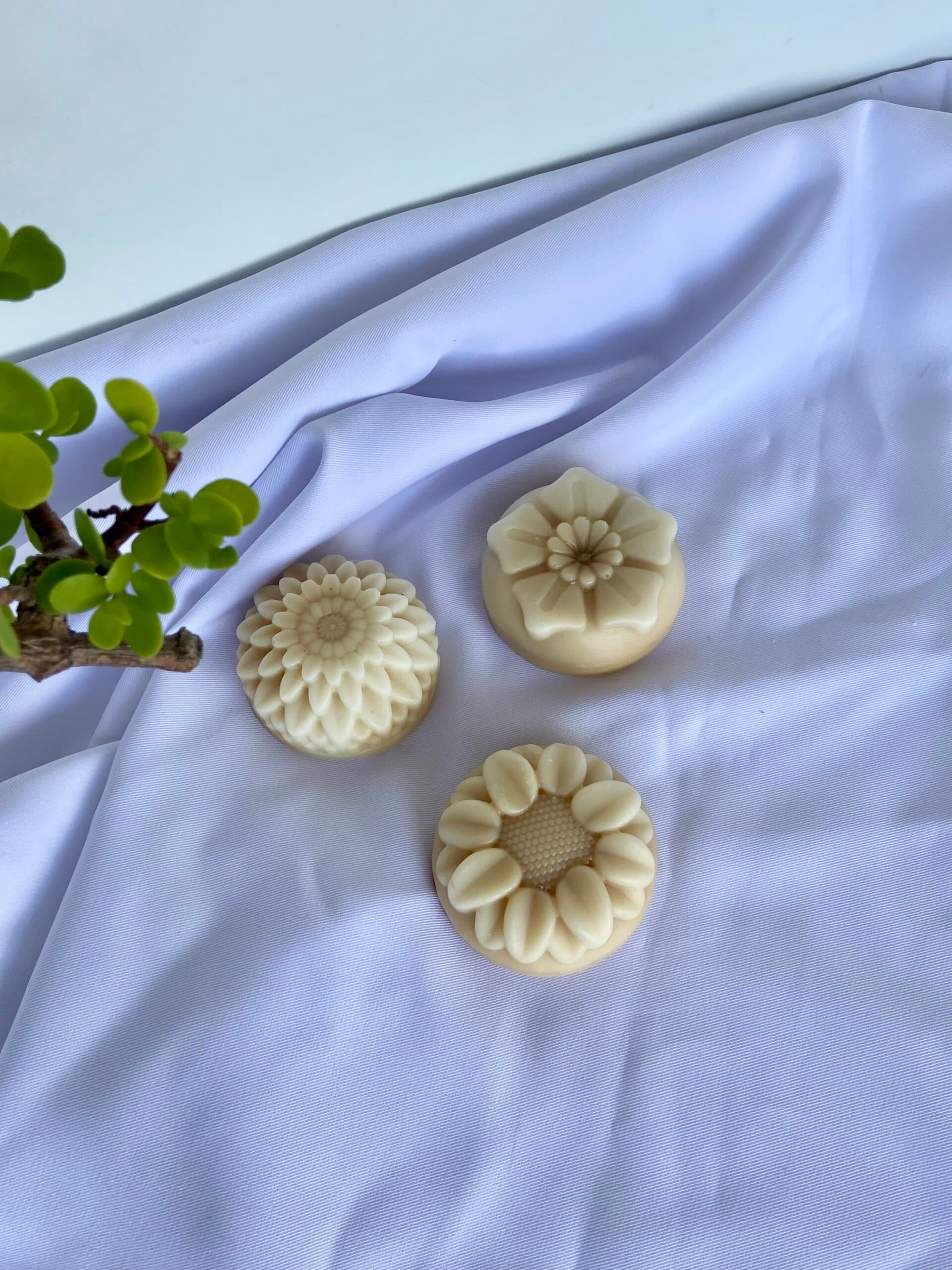 Almond Milk and Honey Shampoo Bar